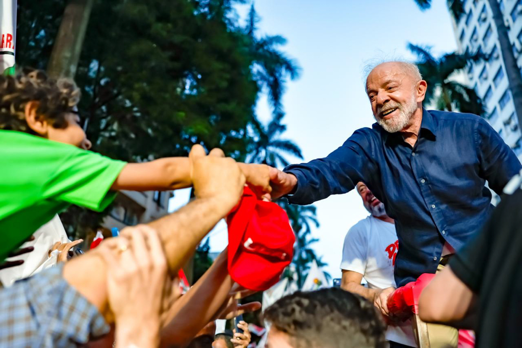 Da metalurgia ao quarto mandato como presidente: a trajetória de Lula e suas promessas para os próximos quatro anos