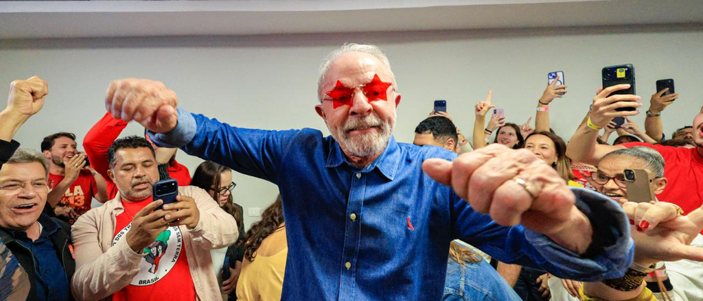 Em pronunciamento à imprensa, Lula promete fazer “o melhor mandato que um presidente já fez na história desse país”