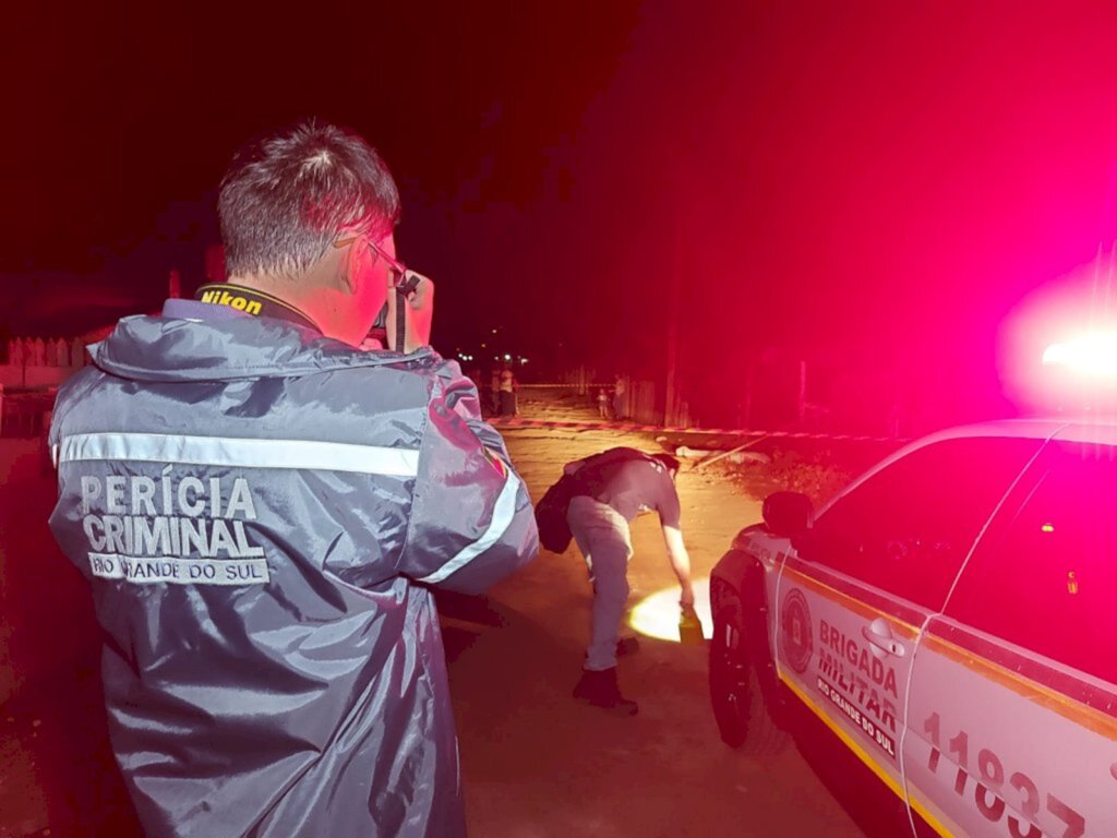 Dupla é executada a tiros no Beco da Babilônia