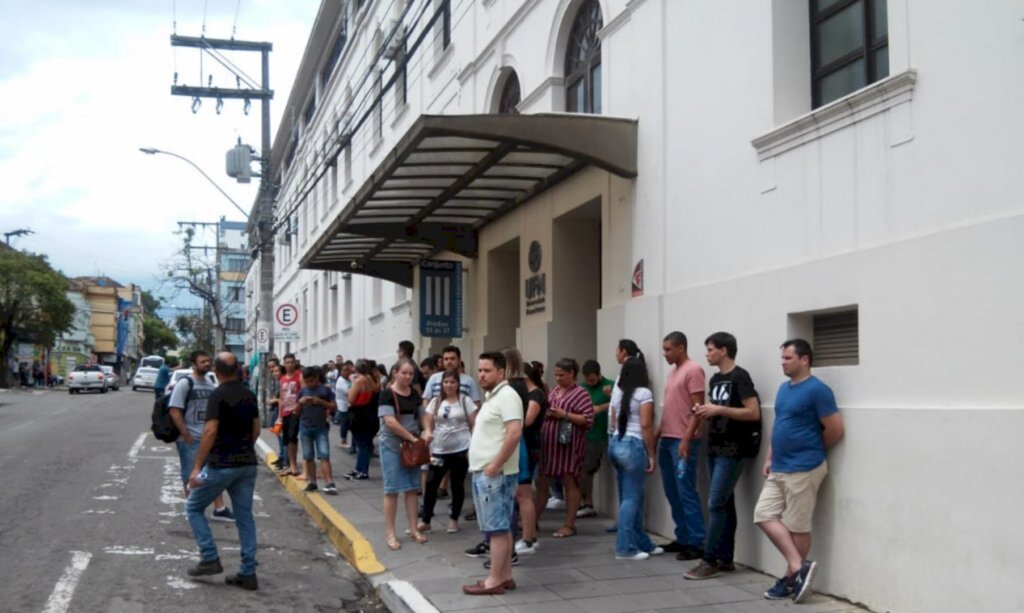157 vagas de empregos para esta quarta-feira em Santa Maria