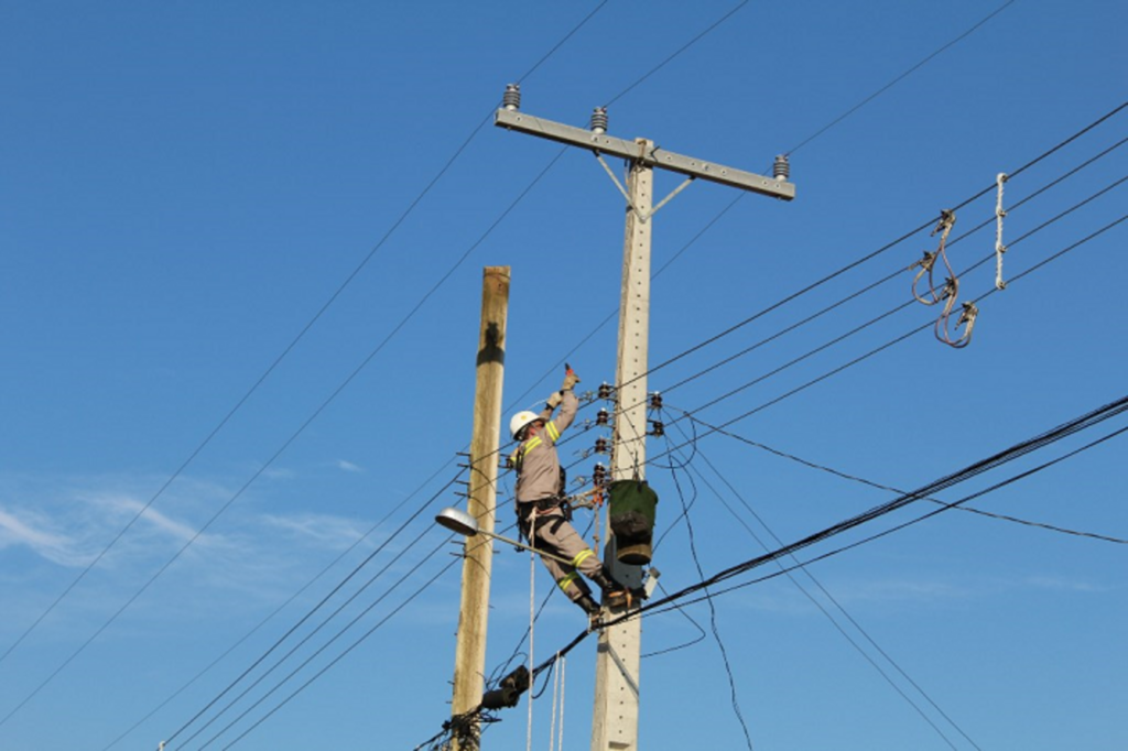 RGE abre inscrições para curso gratuito de formação de eletricistas