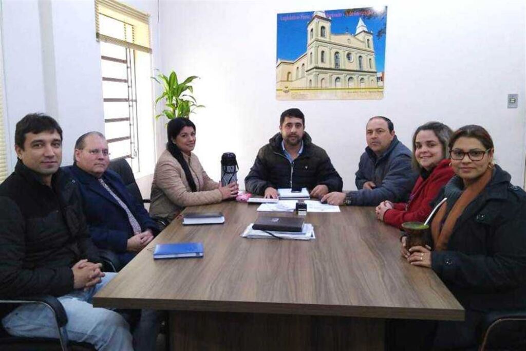 Foto: Câmara de Vereadores (Divulgação) - Câmara de São Gabriel aprovou concurso de Piá  Farroupilha e Prenda Farroupilha para divulgar cultura gaúcha