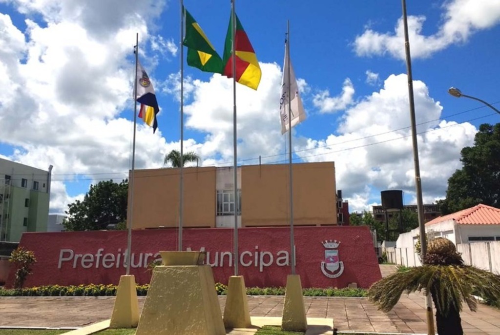 título imagem Prefeitura de Santiago abre seleção para estagiários