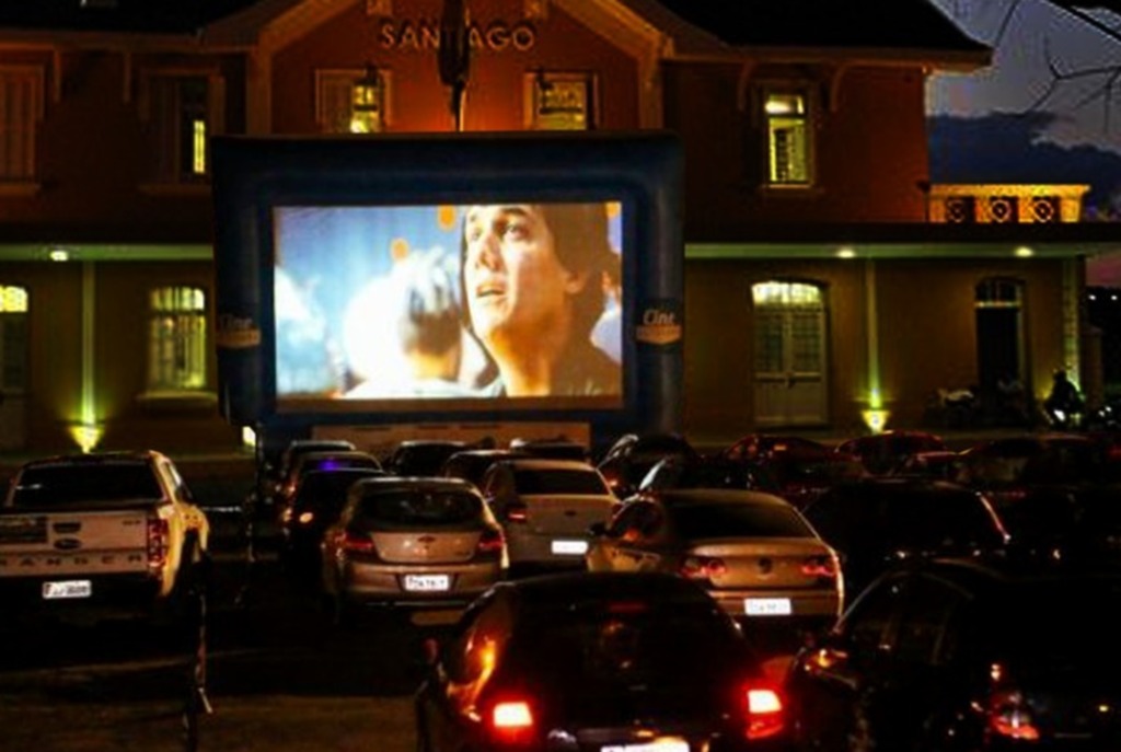 Santiago e Cruz Alta terão sessão de cinema drive-in em junho