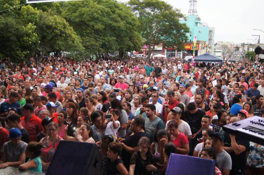 FOTOS: Santiago comemorou o aniversário de 135 anos neste final de semana