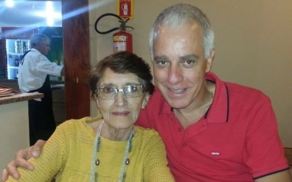 Morreu a aposentada Leontina do Nascimento de Barcellos