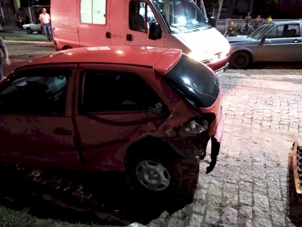 'Eu só pensei nos meus filhos', relata jovem que foi atropelado em Restinga Sêca