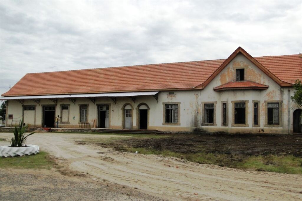 título imagem Estação Férrea de Restinga Sêca está sendo reformada