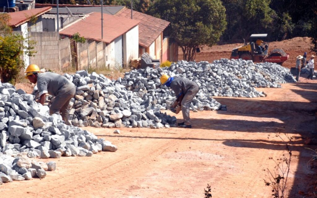 título imagem 35 ruas de Júlio de Castilhos receberão calçamento