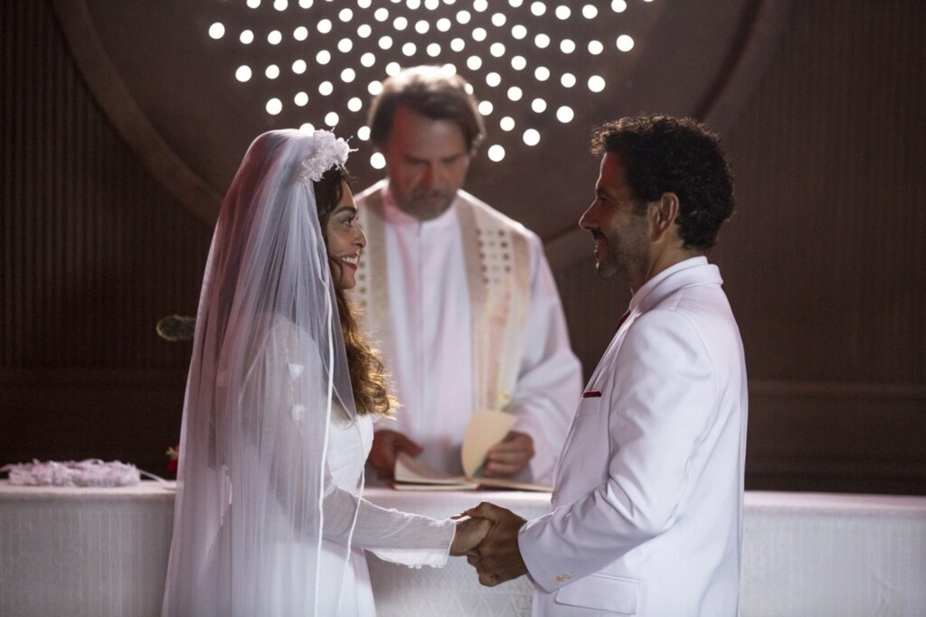 título imagem Casamento, atentado e imagens da região: como será a estreia de 'A Dona do Pedaço'