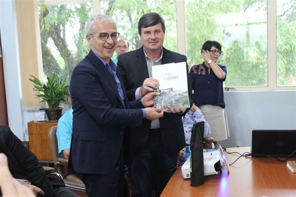 Jovens de Jaguari têm oportunidade de fazer intercâmbio na Itália