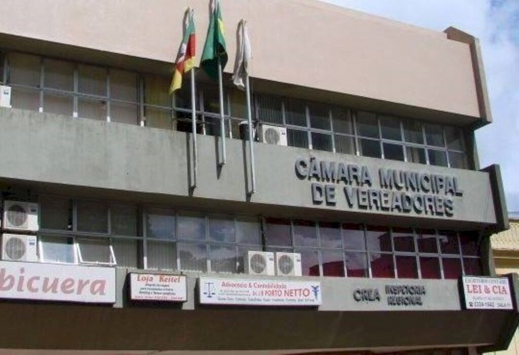 título imagem Câmara de Vereadores de Cruz Alta aprova 152 renovações de contratos emergenciais