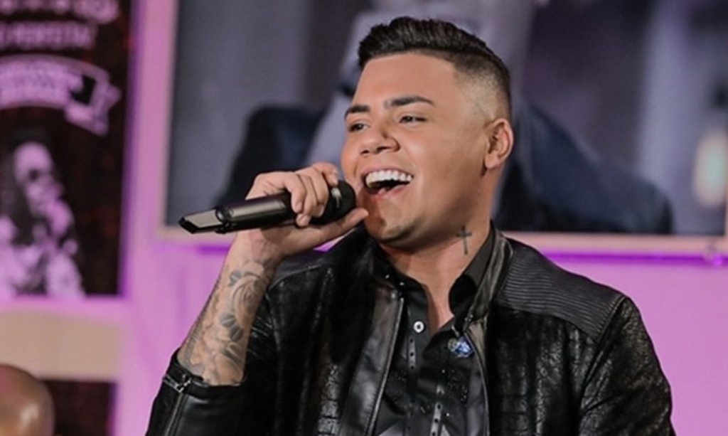 Foto: Divulgação - Felipe Araújo, irmão do também cantor Cristiano Araújo (que faleceu em 2015), é a grande atração da festa