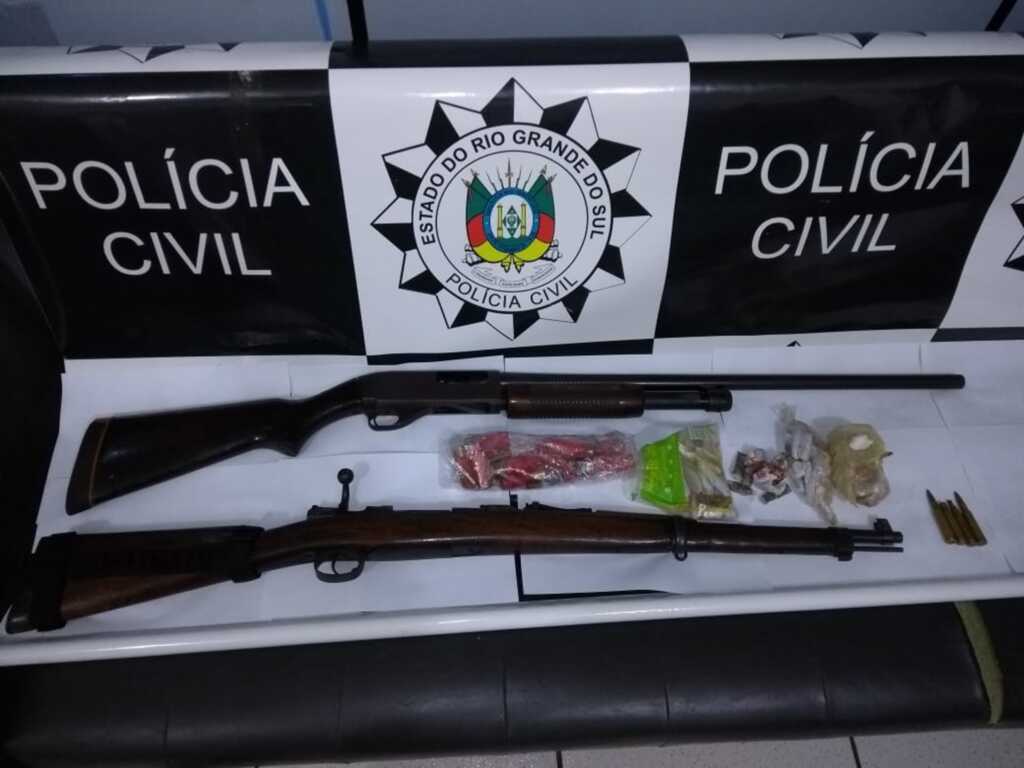 Jovem é preso com fuzil de uso do Exército em Cruz Alta