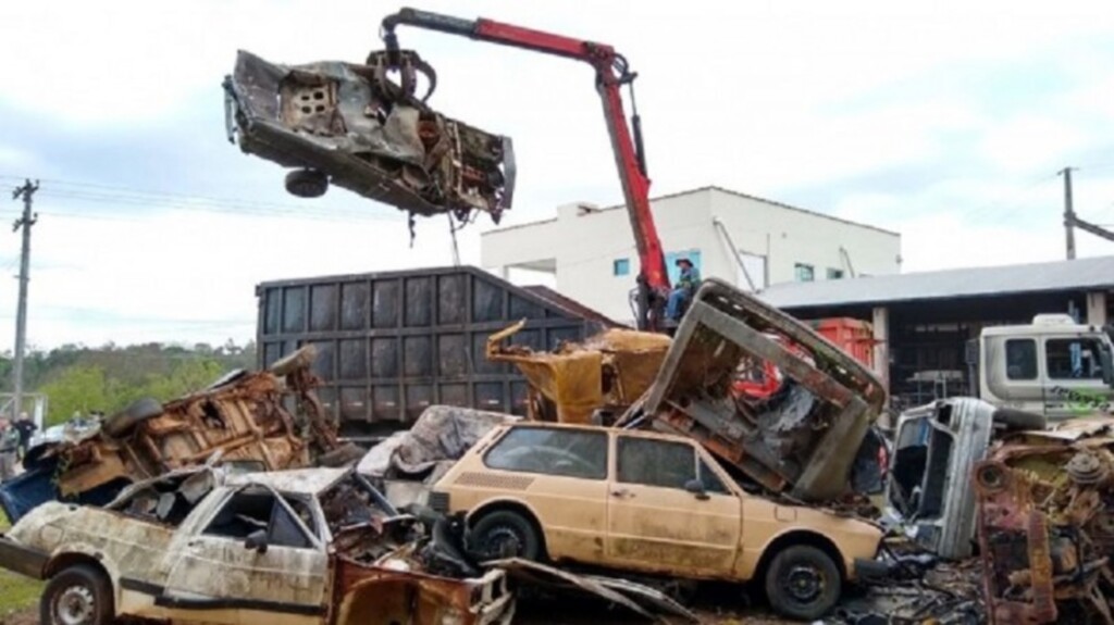 título imagem Detran leiloa mais de 2,6 mil veículos em outubro