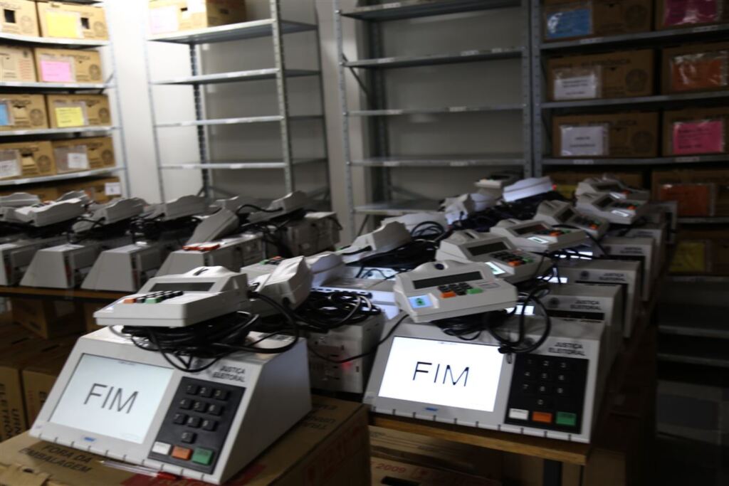 12 urnas eletrônicas serão auditadas pelo TRE durante a votação