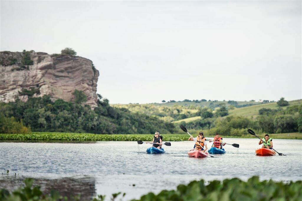 Foto: Douglas Seiler (Divulgação/10/11/2015) - Município tem natureza exuberante que atrai turistas para atividades como a canoagem