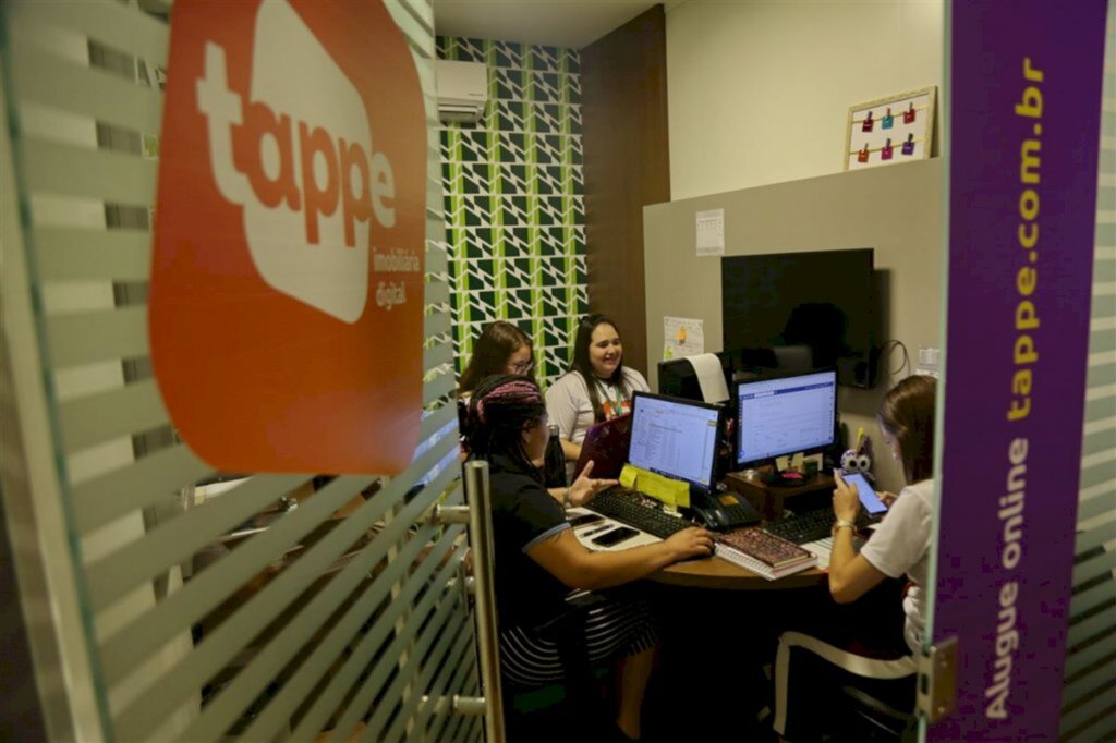 VÍDEO: conheça aplicativos que facilitam a vida dos santa-marienses