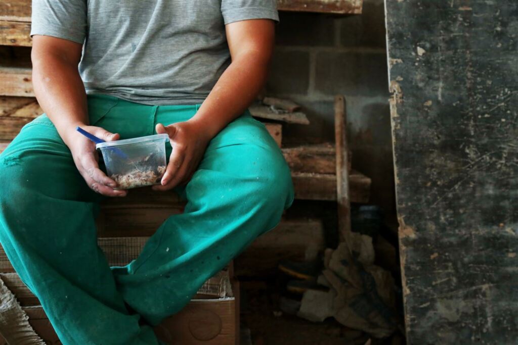 De quem come a quem fornece o alimento: o impacto dos três anos sem restaurante Popular em Santa Maria