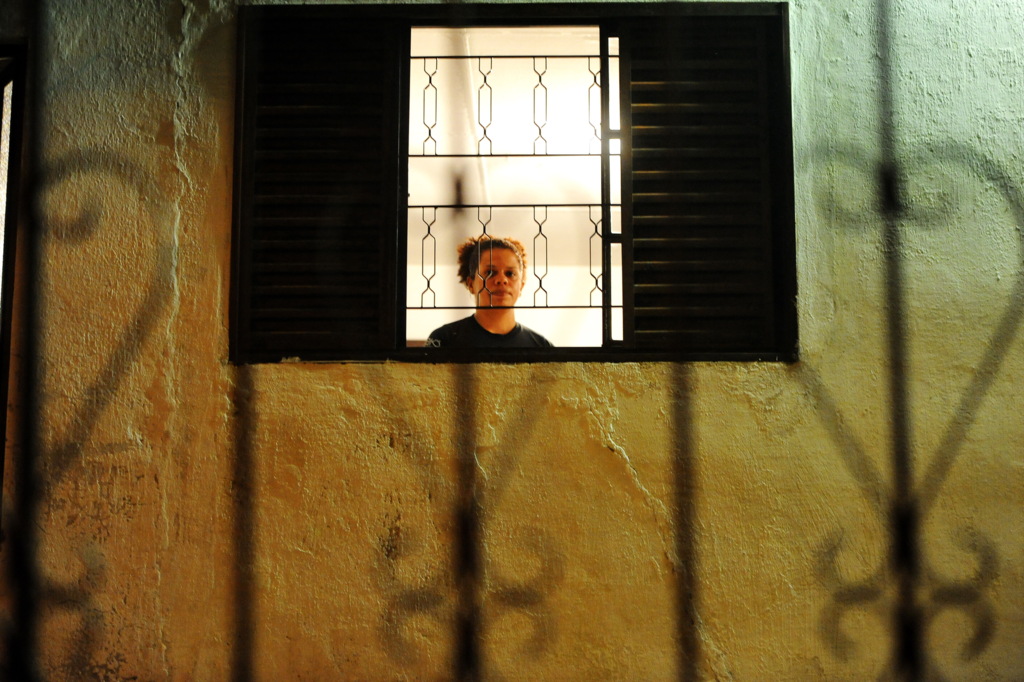 Foto: Renan Mattos (Diário) - Andressa mora na Tancredo Neves, bairro que registra maior número de casos da doença