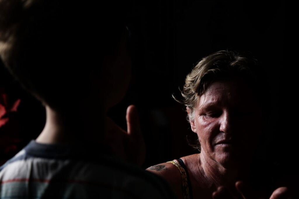 Foto: Lucas Amorelli (Diário) - Rosane Wernz, 52 anos, mãe de Michele cuida dos dois netos. Um deles presenciou morte da mãe