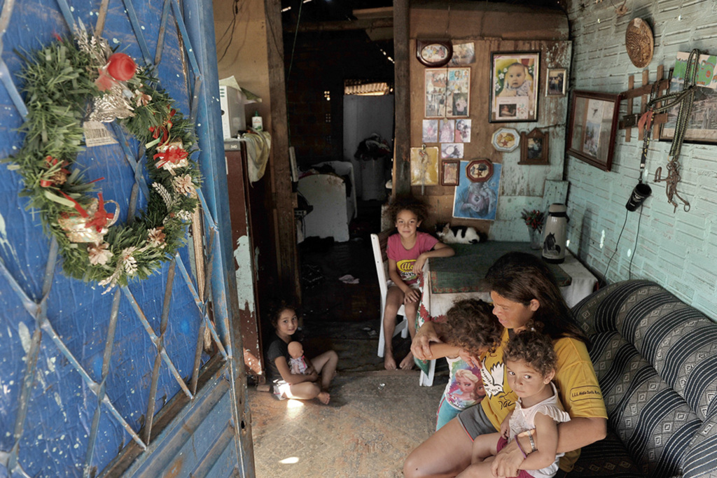 Histórias de natal reveladas por 7 guirlandas