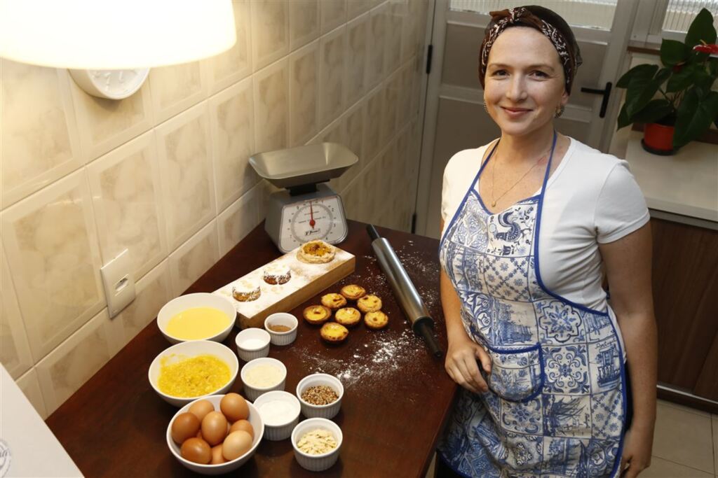 VÍDEO: Educadora Especial usa doces portugueses como renda extra