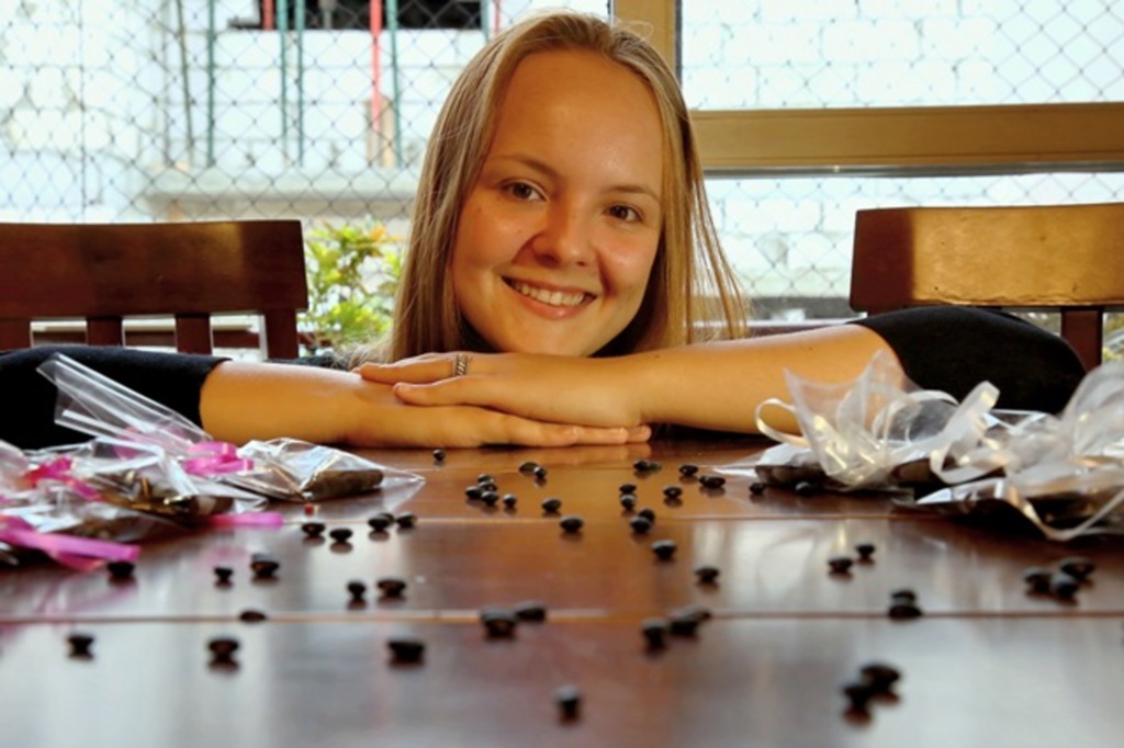 Fotos: Charles Guerra (Diário) - Gabriela se dedica a fazer alimentos veganos, como um brownie à base de feijão