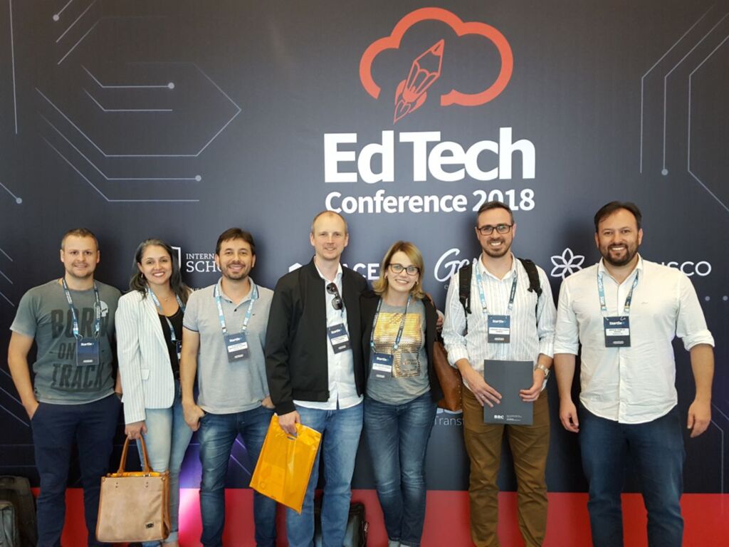 A revolução incomoda. Nós também. Santa Maria, deixe-nos ficar