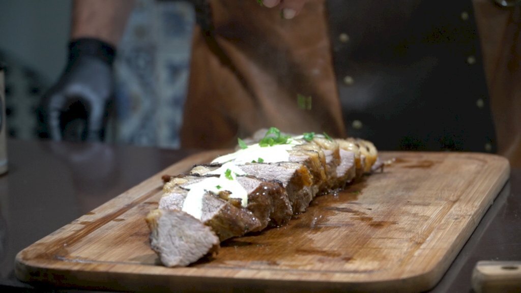 Colunista ensina a fazer maminha ao molho 4 queijos