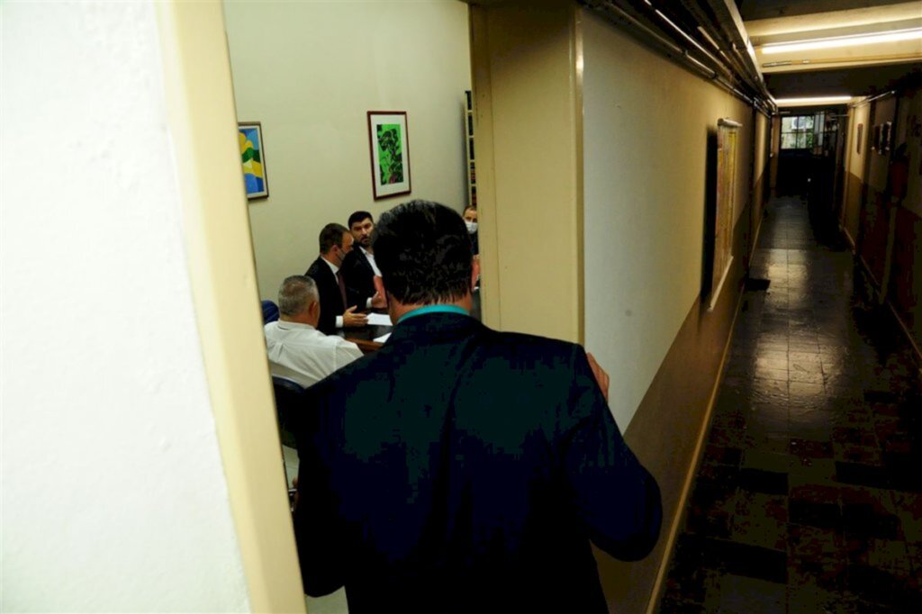 título imagem Comissão de Constituição e Justiça é motivo de divergência entre oposição e situação