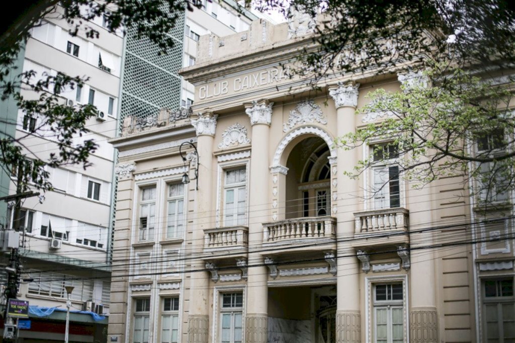 Assembleia aprova venda do Clube Caixeiral por R$ 8 milhões