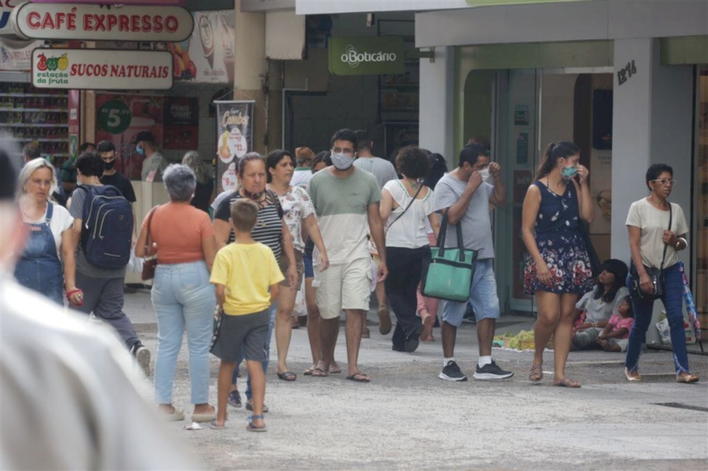 Sociedade de infectologia publica nota favorável à desobrigar o uso da máscara