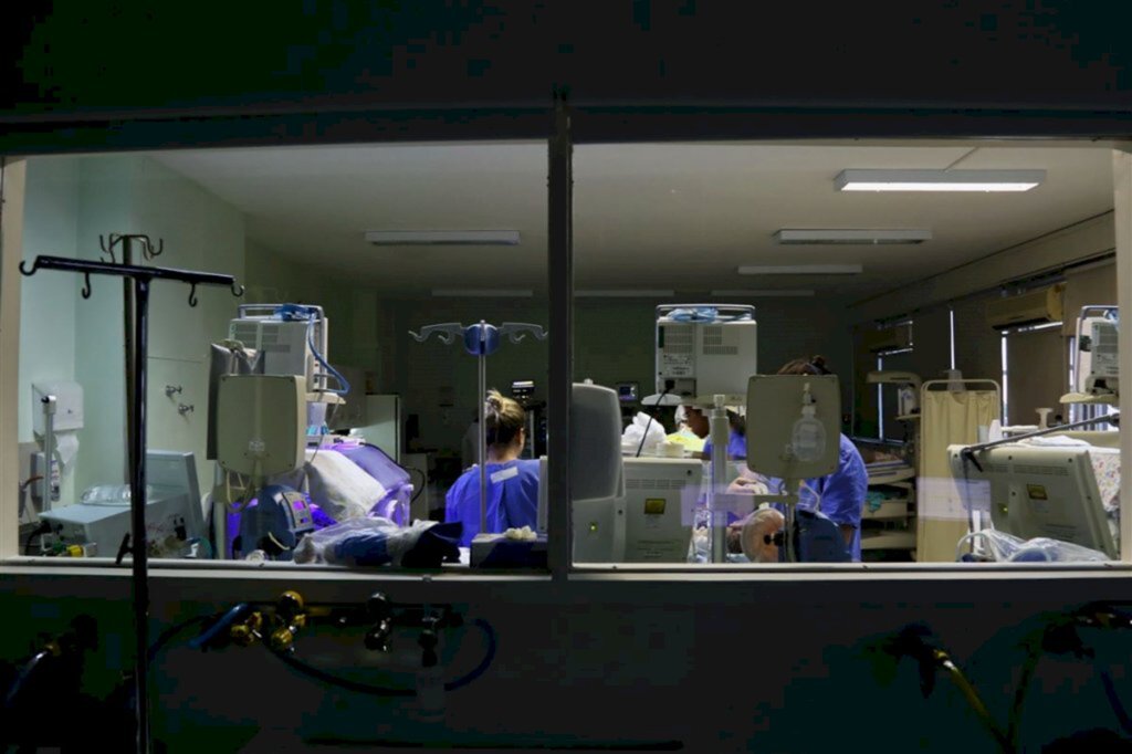 título imagem Ministério da Saúde prorroga fechamento de leitos de UTI do SUS