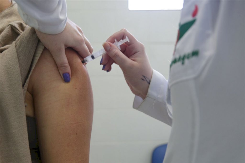 Mais de 7 mil santa-marienses estão com segunda dose em atraso