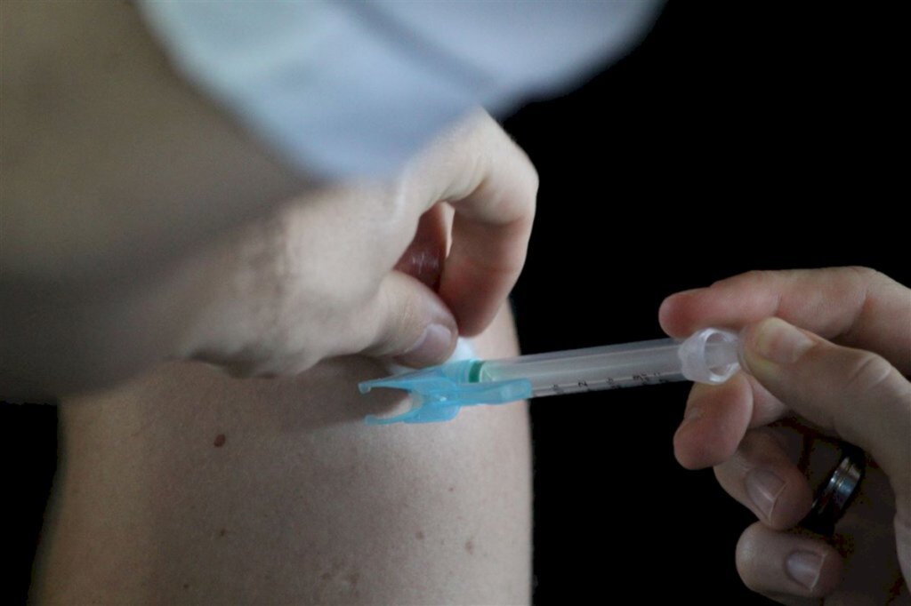 Rio Grande do Sul ainda não tem data para começo da vacinação de adolescnetes