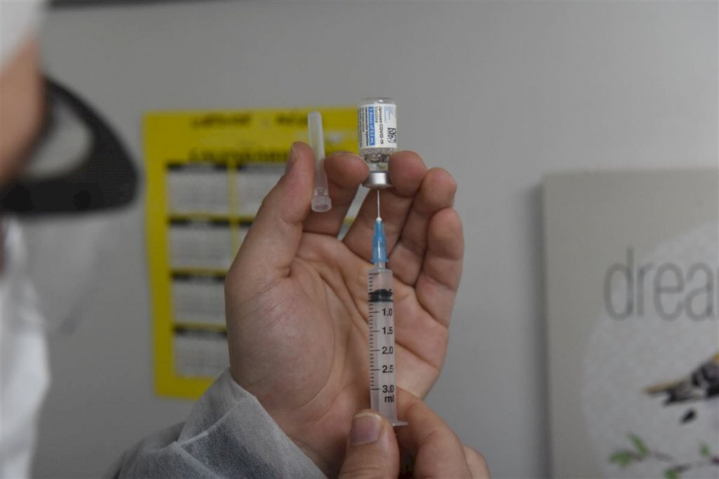 Trabalhadores do Parque Industrial e Tecnológico serão vacinados neste sábado