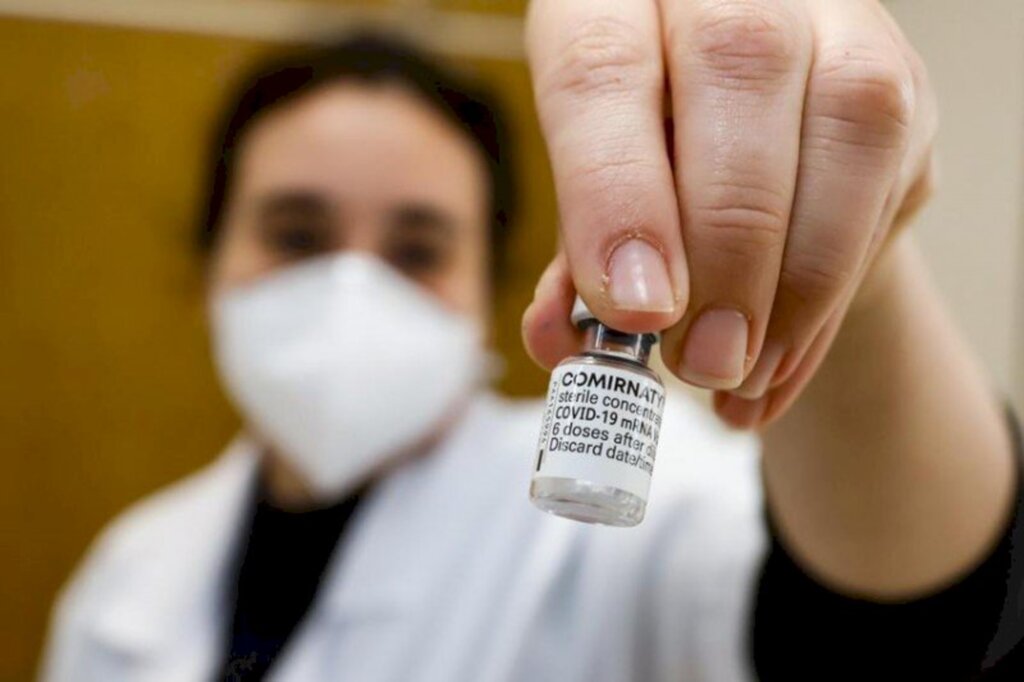 título imagem Pfizer chega nesta segunda para vacinar grávidas e puérperas com cormobidades