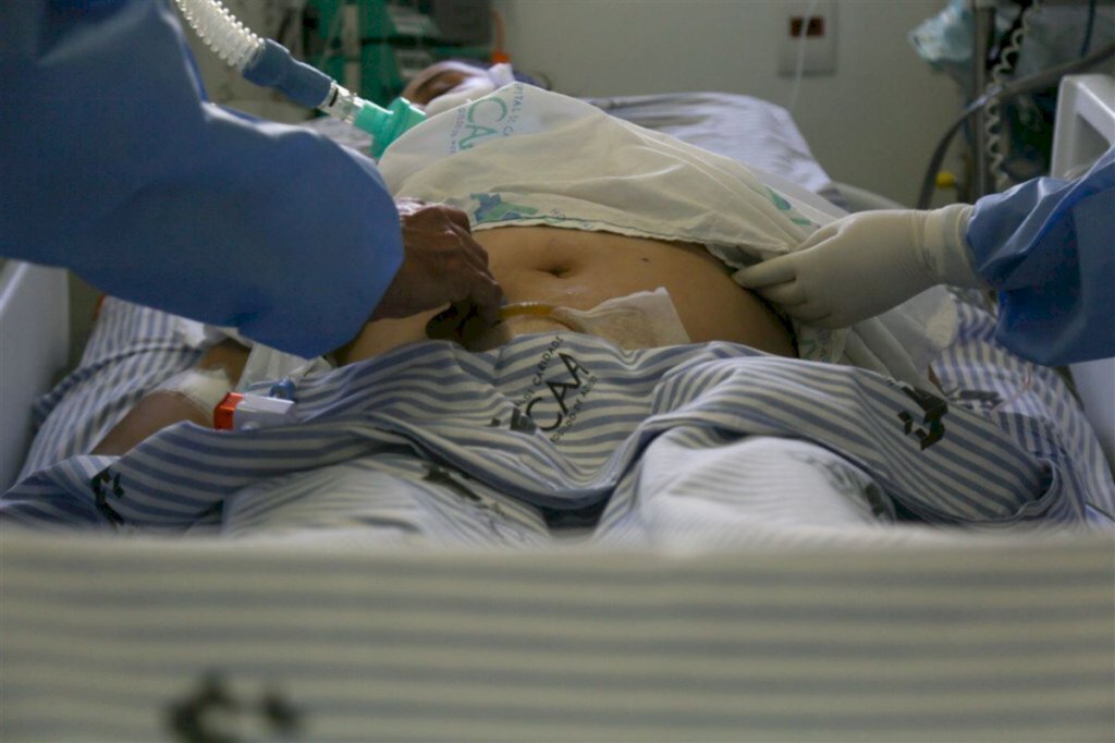 Vacinação de grávidas é controversa entre especialistas