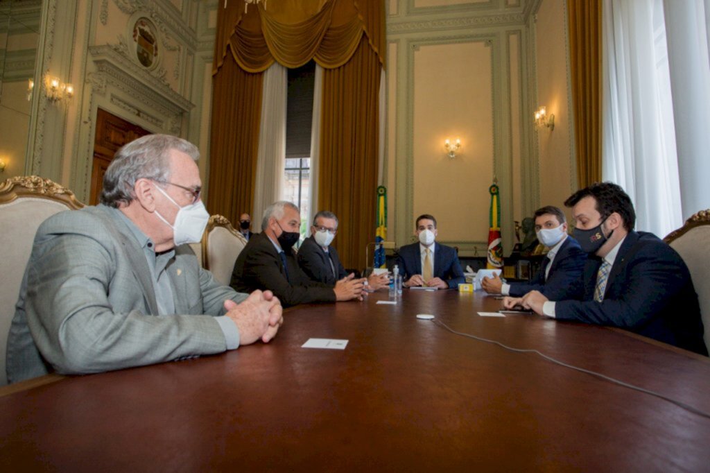 Ex-prefeito de Santiago assume presidência do IPE Saúde