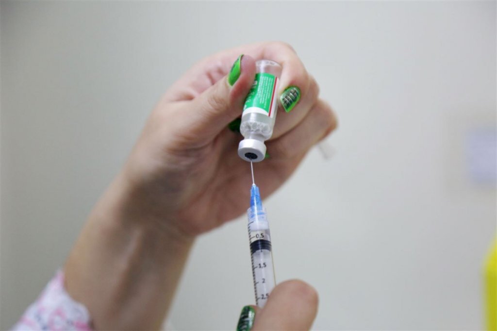 Começa o cadastro para vacinar idosos acamados a partir dos 60 anos