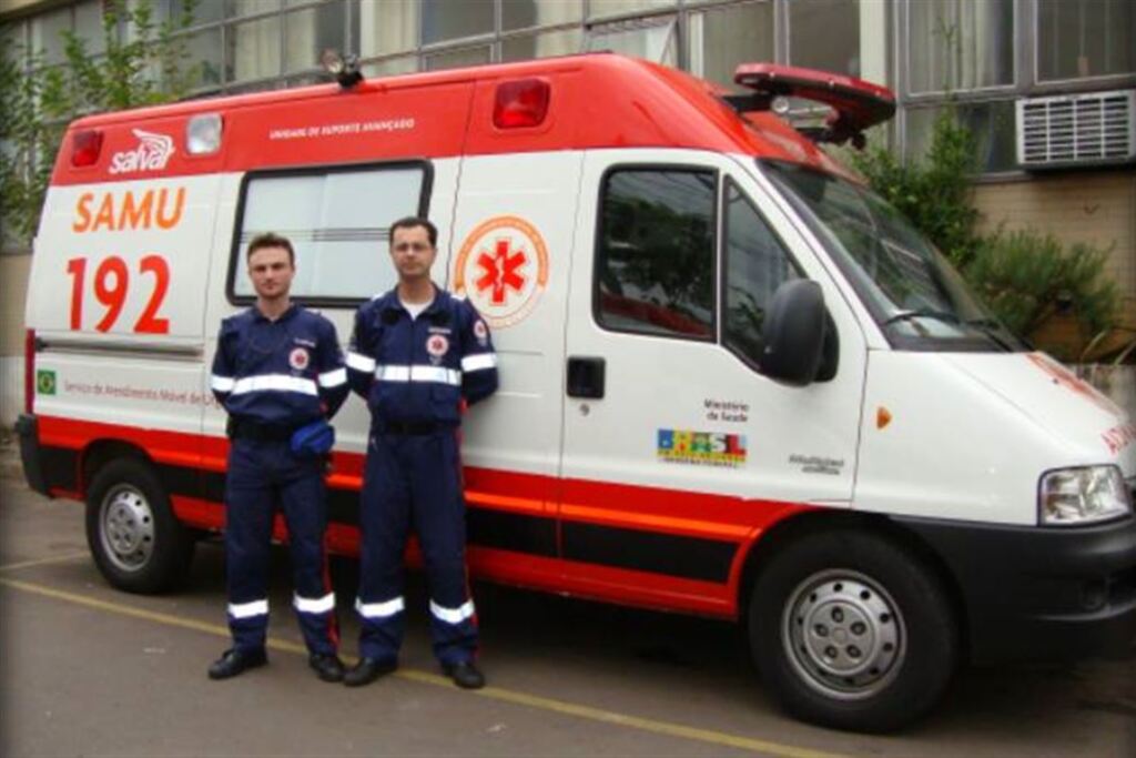  - Na época em que trabalhava no Samu Santa Maria, com Eduardo de Campos, colega de profissão