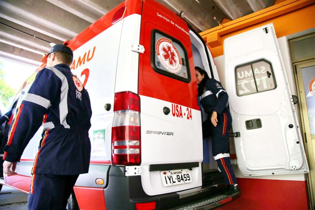 título imagem Cruz Alta recebe nova ambulância para o Samu
