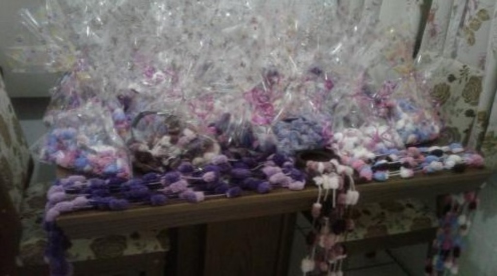 Pacientes do Hospital Universitário de Santa Maria recebem mantas dos servidores