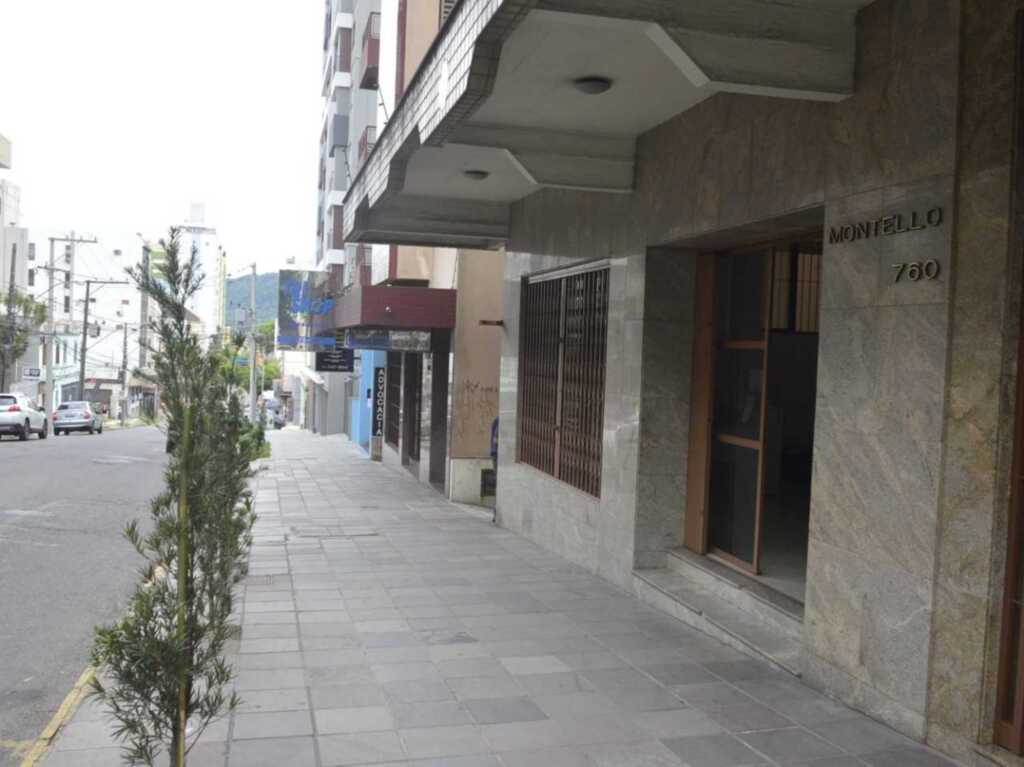 Abertura da farmácia municipal de Santa Maria é adiada