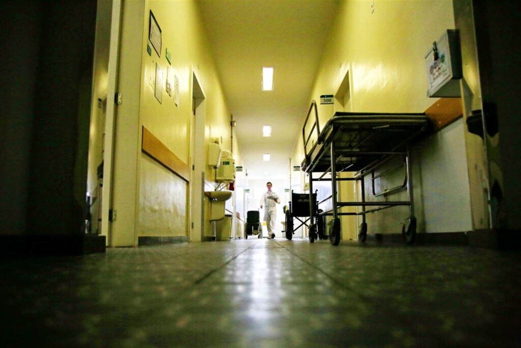 título imagem Na Justiça, MP quer mais recursos para Casa de Saúde fazer mais partos
