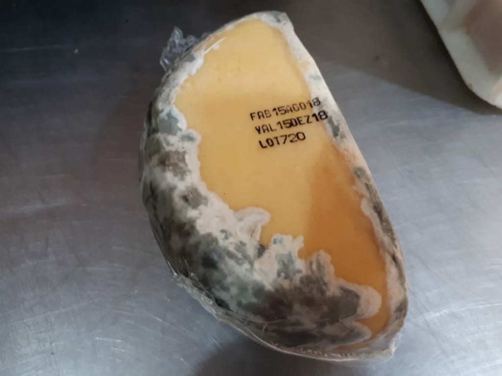 MP apreende 4,7 toneladas de produtos sem condições de consumo em Júlio de Castilhos