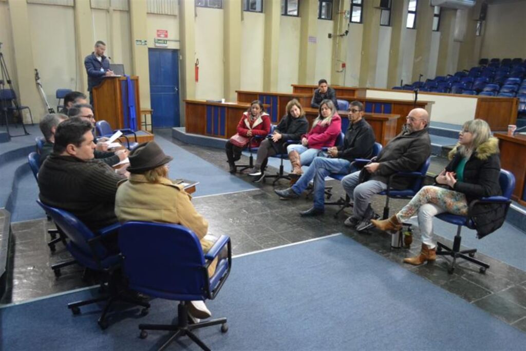 Servidores do PA do Patronato reclamam de falta de profissionais e material de trabalho na Câmara de Vereadores