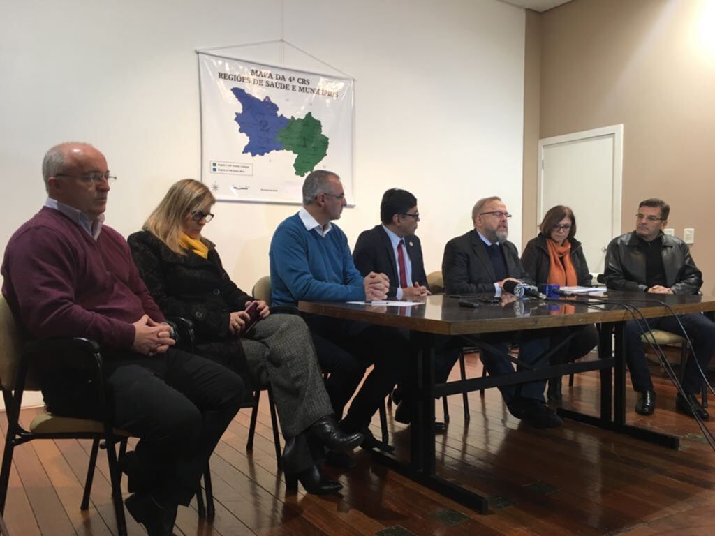 Autoridades em saúde acreditam que origem do surto de toxoplasmose pode ser a água ou hortaliças