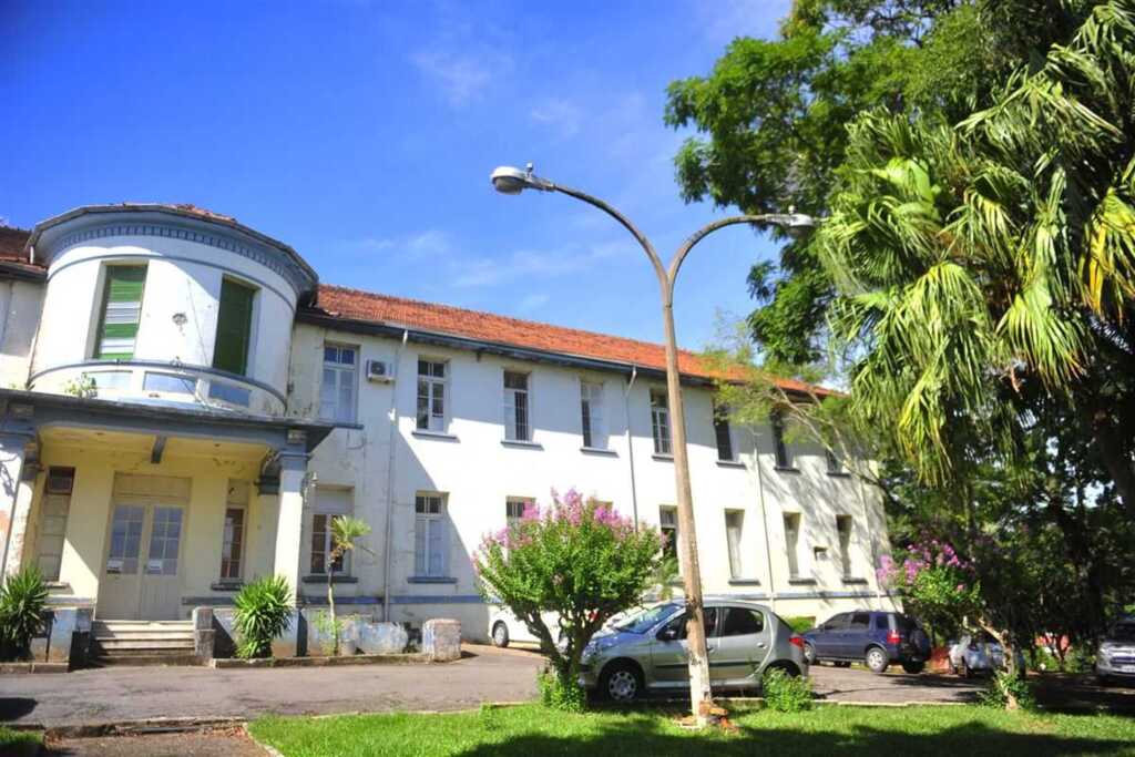 Foto: Gabriel Haesbaert (Diário) - Segundo os médicos terceirizados do hospital, a direção ainda precisa pagar dois meses de salários que estão atrasados